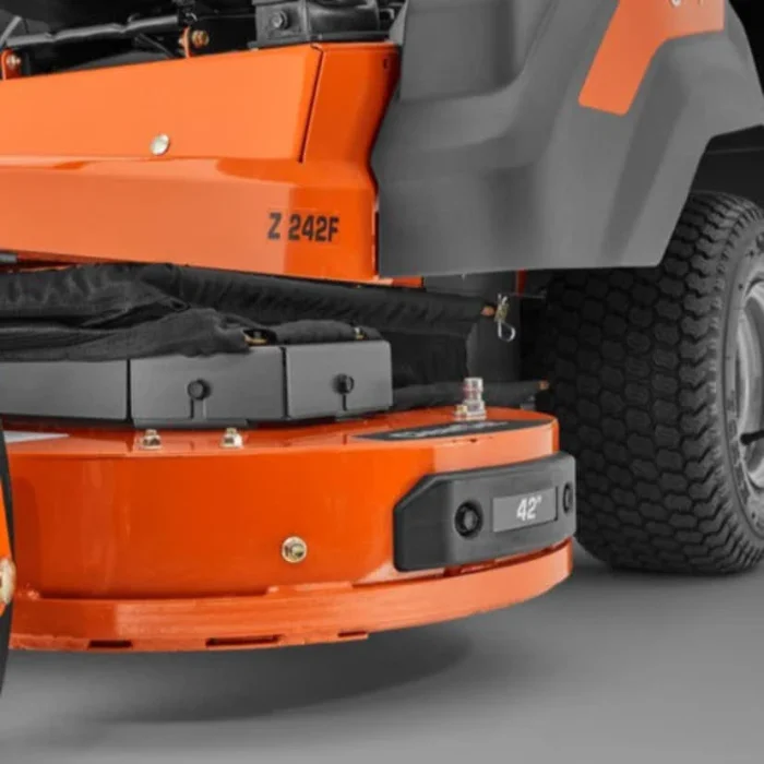 Husqvarna Zero Turn Z242F-Neu – Bild 2