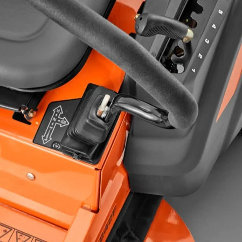 Husqvarna Zero Turn Z242F-Neu – Bild 8
