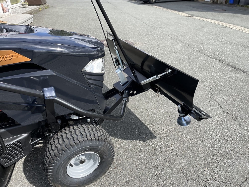 Black Edition Stiga Rasentraktor Pro 155/98 SD mit Winterpaket-Neu – Bild 8