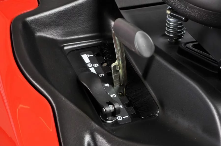 Herkules Rasentraktor HT102-24 (B&S 8240 Pro)-Neu – Bild 3