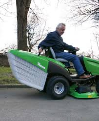 Viking Aufsitzmäher MT5097 mit Winterdienst-Aussta-Neu – Bild 9